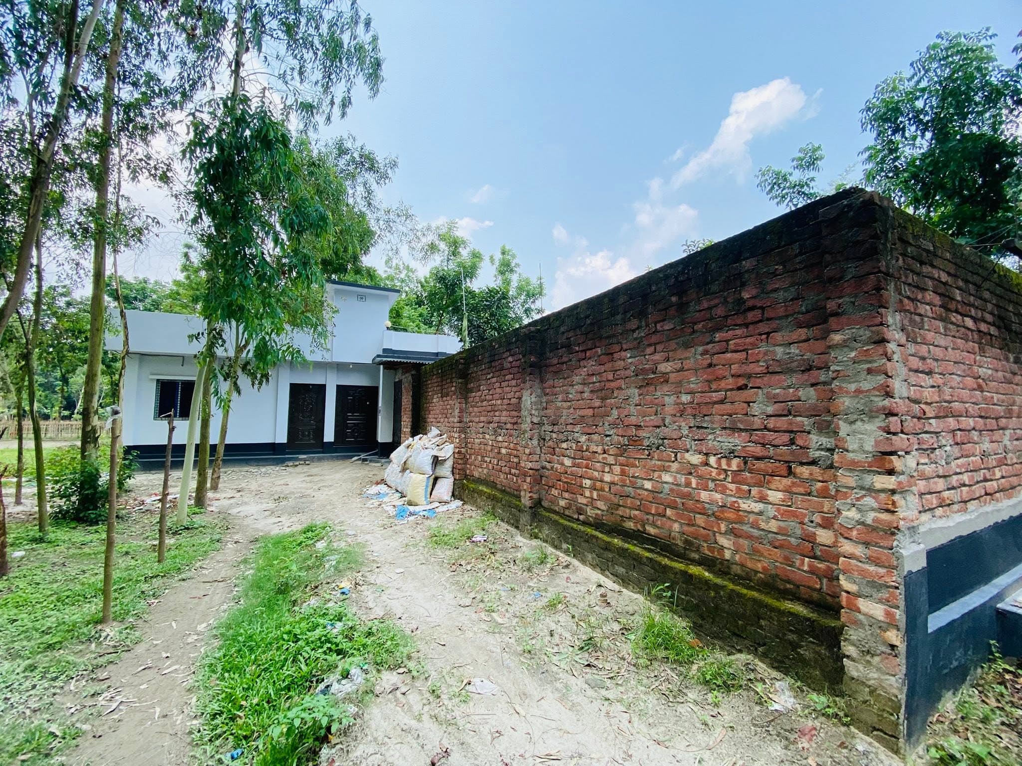জরুরি ভিত্তিতে জমি ও বাড়ি বিক্রয় করা হবে! 2
