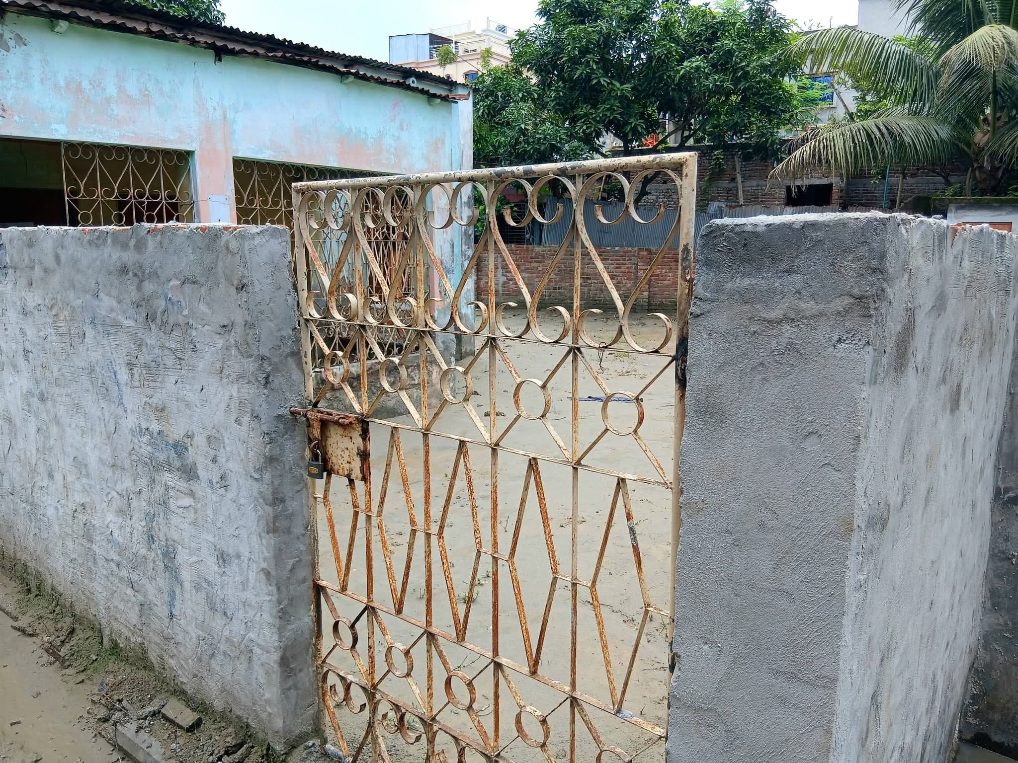 জরুরি ভিত্তিতে জমি বিক্রয় 