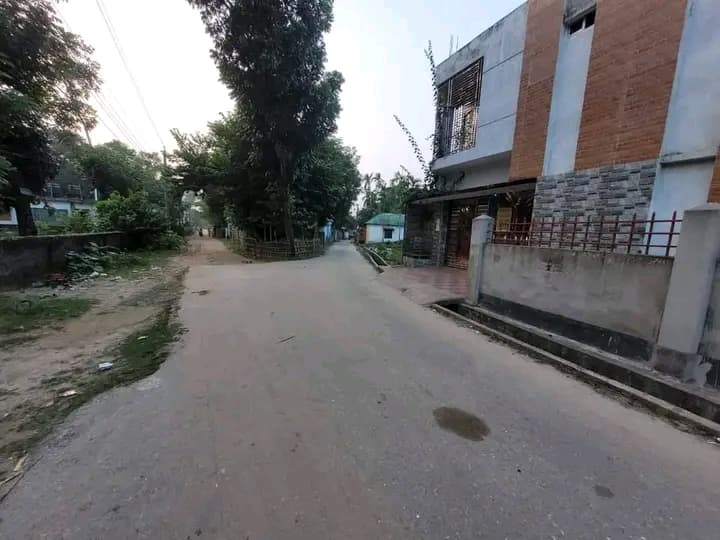 জরুরি জমি বিক্রি বিজ্ঞপ্তি