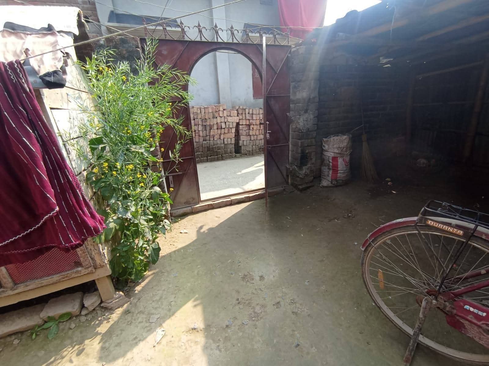 চুয়াডাঙ্গা পৌরসভায় জমিসহ বাড়ি বিক্রয় ভাড়া আয়ের সুযোগসহ! 🏡 2