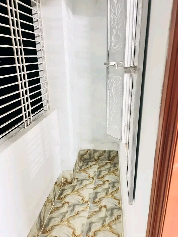 সম্পূর্ণ নতুন নির্মিত সুন্দর বাসা ভাড়া দেওয়া হবে! (যশোর) 3