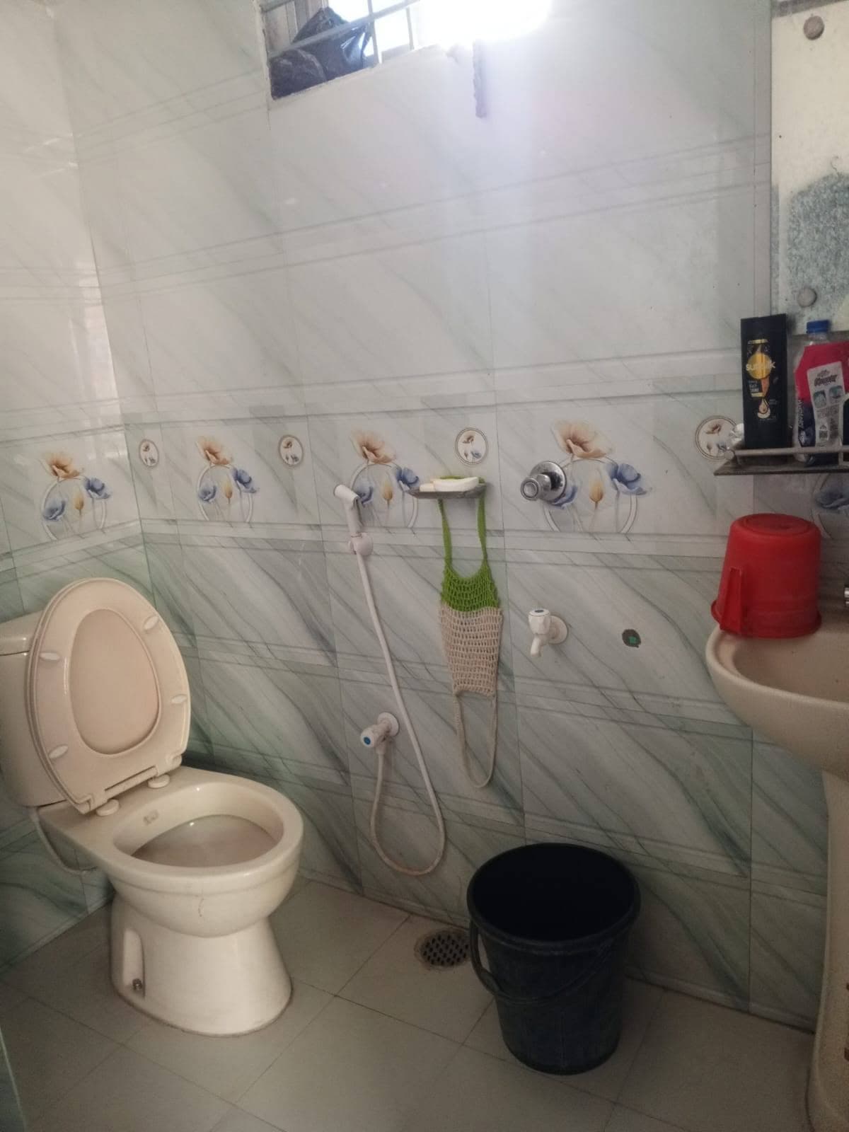 দুইতলা বাসার ২য় তলায় বাসা ভাড়া হবে 2