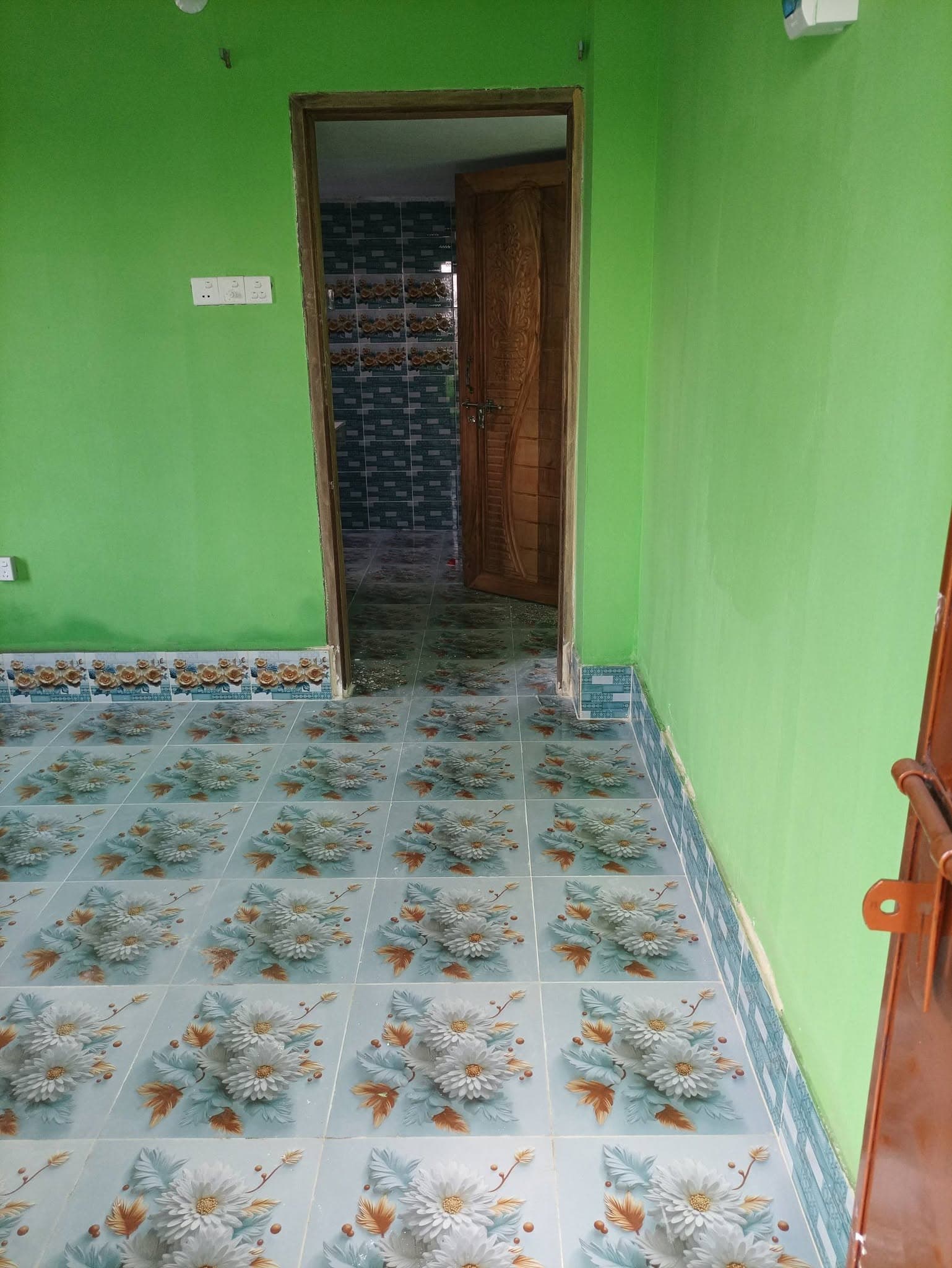 বরিশালে ৪০০ স্কয়ার ফিটের ১টি ফ্ল্যাট বিক্রয় করা হবে। সম্পূর্ণ নতুন  ফ্ল্যাট