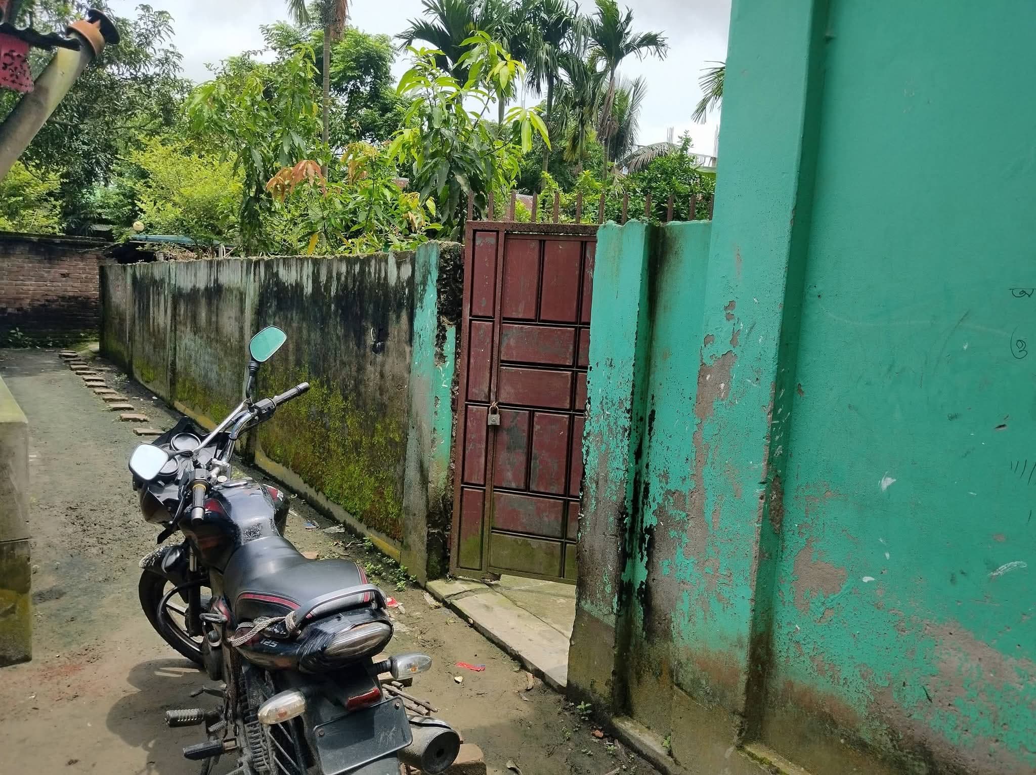 অতি জরুরি ভিত্তিতে বাসাসহ ৭.২৫ শতাংশ জমি বিক্রয় করা হবে 3
