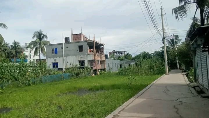 জরুরি ভিত্তিতে জমি বিক্রি হবে — খুলনা 3