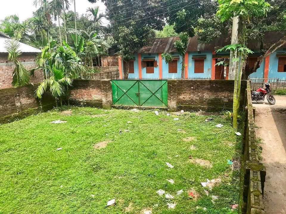 জরুরি ভিত্তিতে জমি বিক্রয় হবে 3
