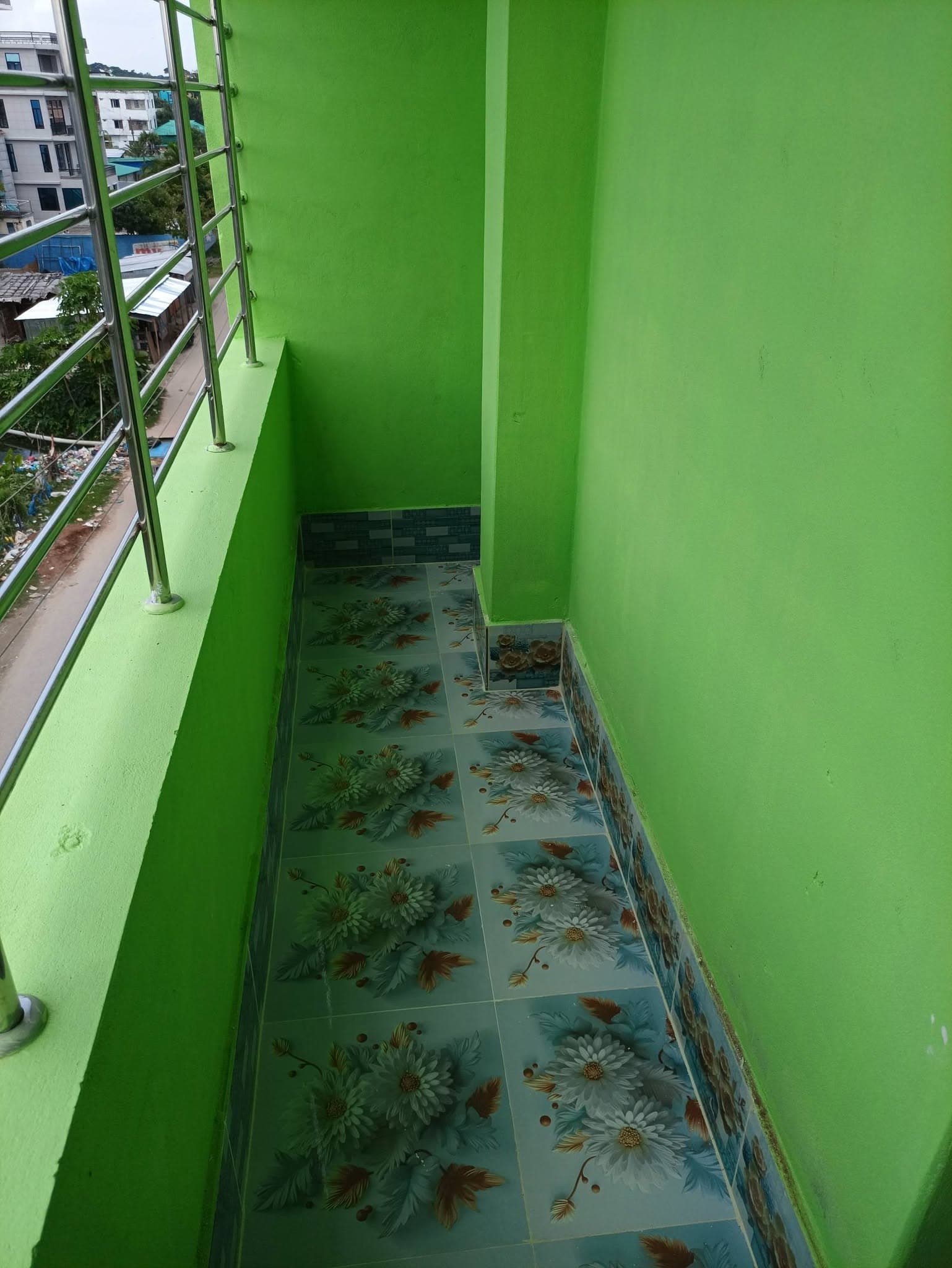 বরিশালে ৪০০ স্কয়ার ফিটের ১টি ফ্ল্যাট বিক্রয় করা হবে। সম্পূর্ণ নতুন  ফ্ল্যাট 2