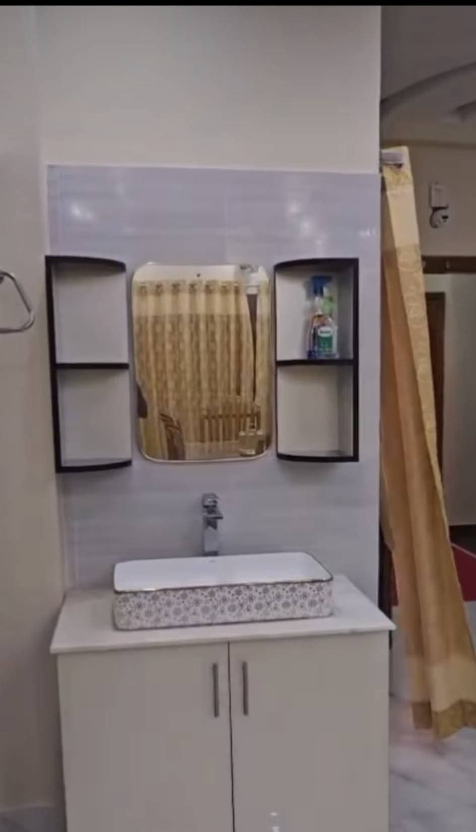 āĻā§āĻžāϰāĻāύā§āĻĄāĻŋāĻļāύāϏāĻš āĻĢāĻžāϰā§āύāĻŋāĻāĻžāϰāϝā§āĻā§āϤ āĻĻā§āĻāϤāϞāĻž āĻŦāĻžāϏāĻž āĻāĻžā§āĻž / āĻā§āϰāĻŋāϏā§āĻāĻĻā§āϰ āĻāύā§āϝ