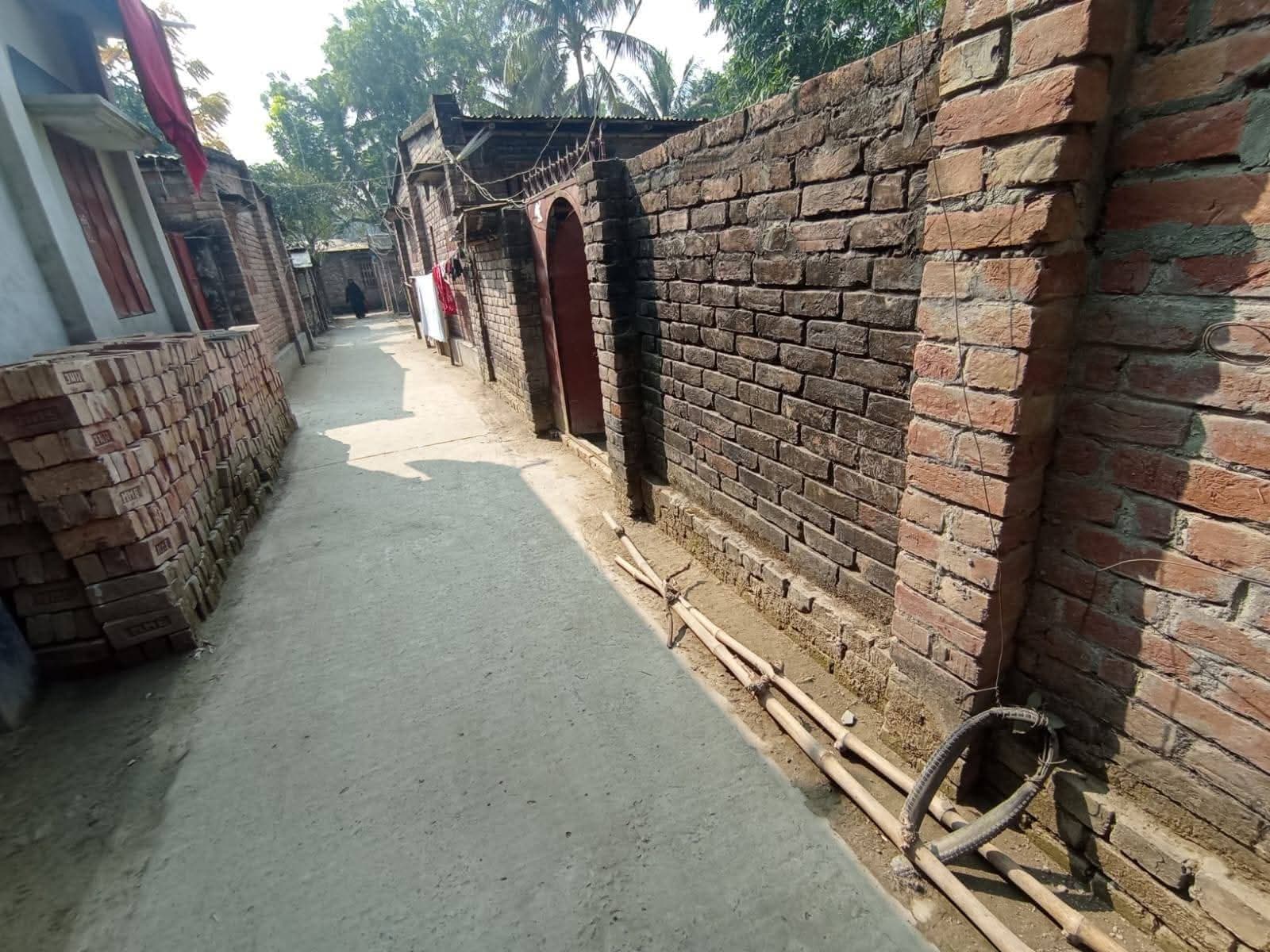চুয়াডাঙ্গা পৌরসভায় জমিসহ বাড়ি বিক্রয় ভাড়া আয়ের সুযোগসহ! 🏡 3