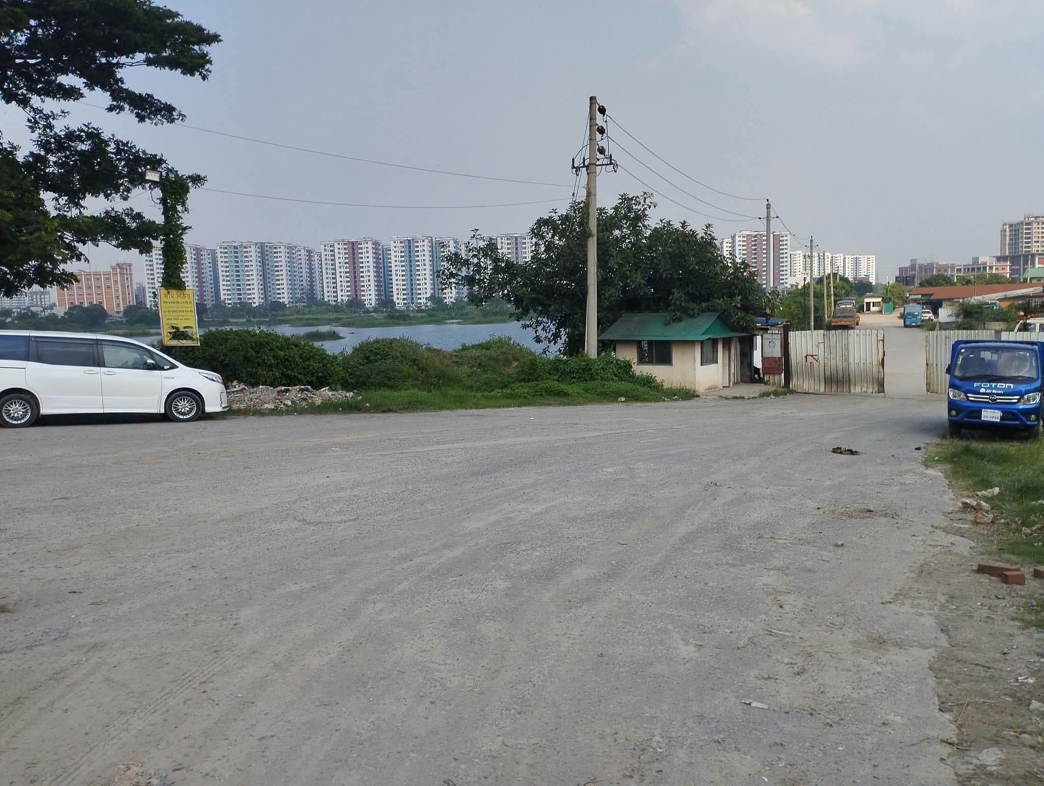 উত্তরায় বিশাল কমার্শিয়াল/রেসিডেনশিয়াল জমি বিক্রয়
