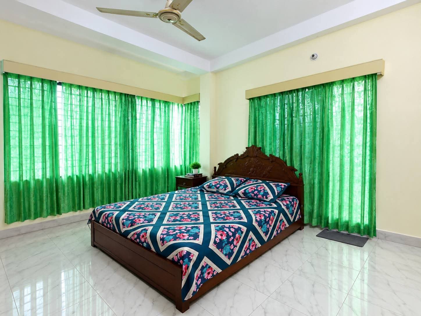 ময়মনসিংহ শহর, এস এ সরকার রোড, সানকিপাড়া এলাকায় জরুরি ভিত্তিতে ৩ তলা বাড়িসহ ৪.১০ শতাংশ জমি বিক্রি হবে। 2