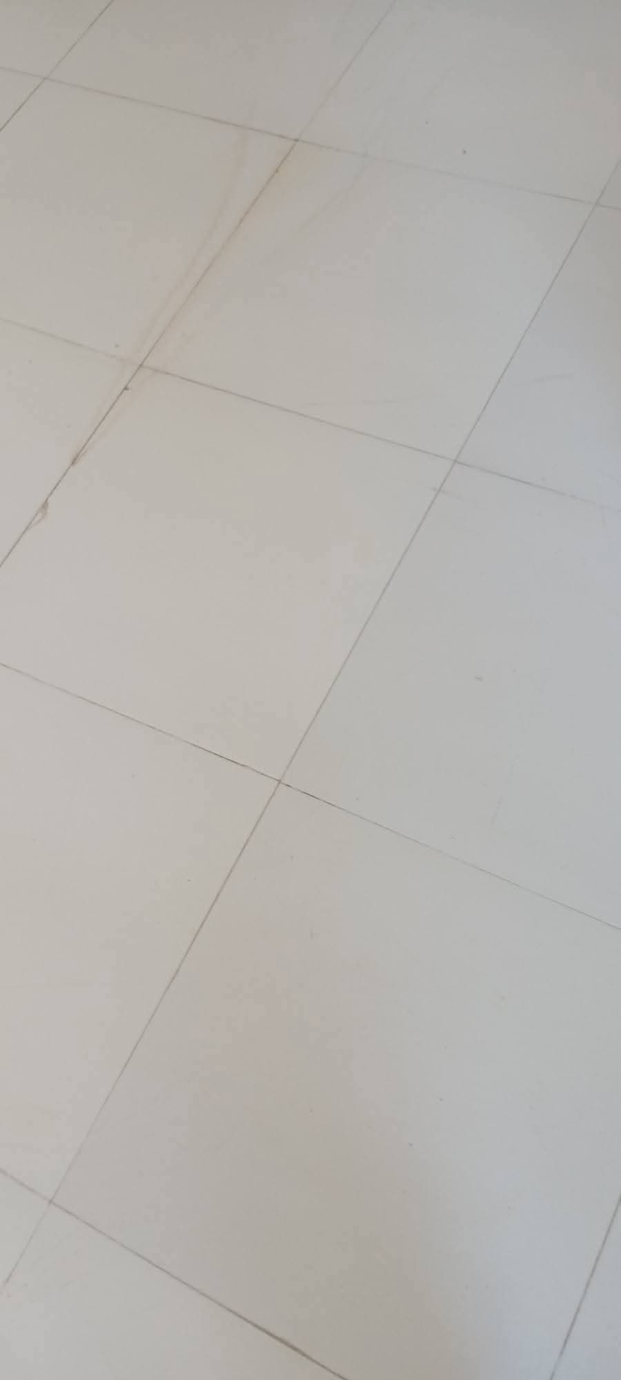 দোকান ভাড়া দেওয়া হবে (ছাদসহ) 