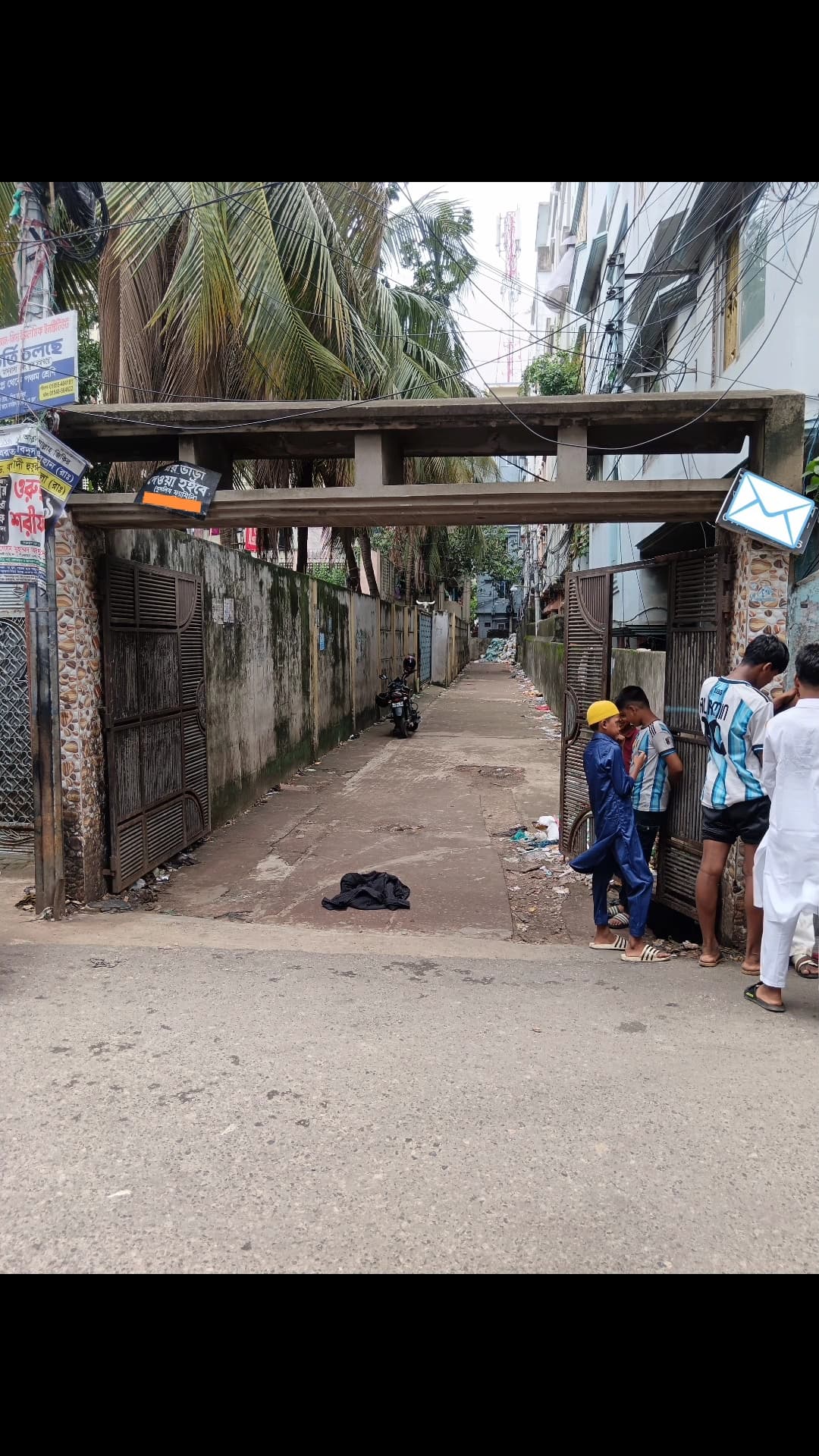 চট্টগ্রাম বাকলিয়ায় স্হাপনা সহ ৯.৫ কাঠার আকর্ষণীয় প্লট বিক্রয়  2