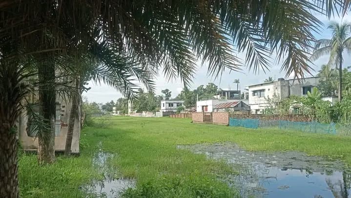 জরুরি ভিত্তিতে জমি বিক্রি হবে — খুলনা