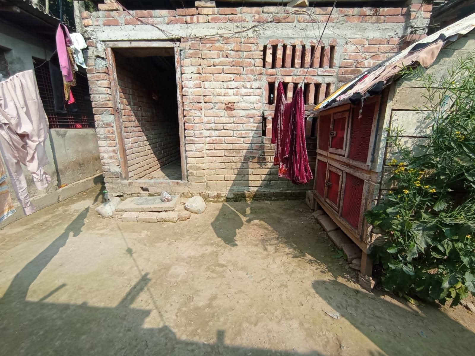 চুয়াডাঙ্গা পৌরসভায় জমিসহ বাড়ি বিক্রয় ভাড়া আয়ের সুযোগসহ! 🏡