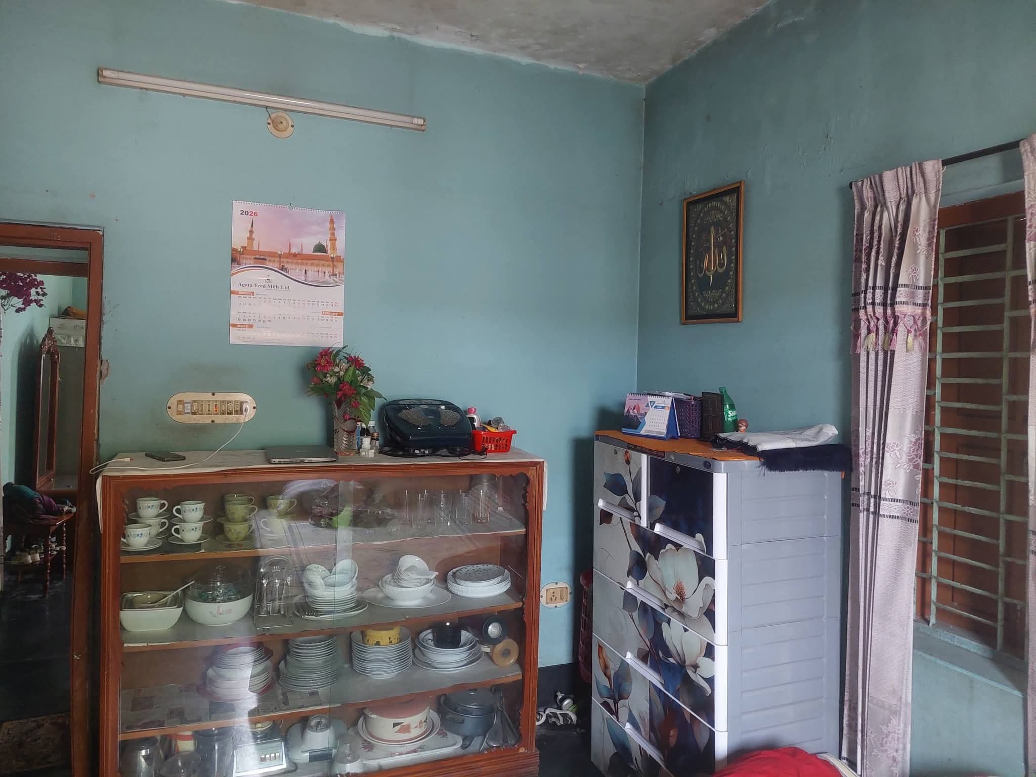 কুষ্টিয়া পুলিশ লাইন, কমলাপুরে ৩ কাঠা জমিসহ বাড়ি বিক্রি হবে