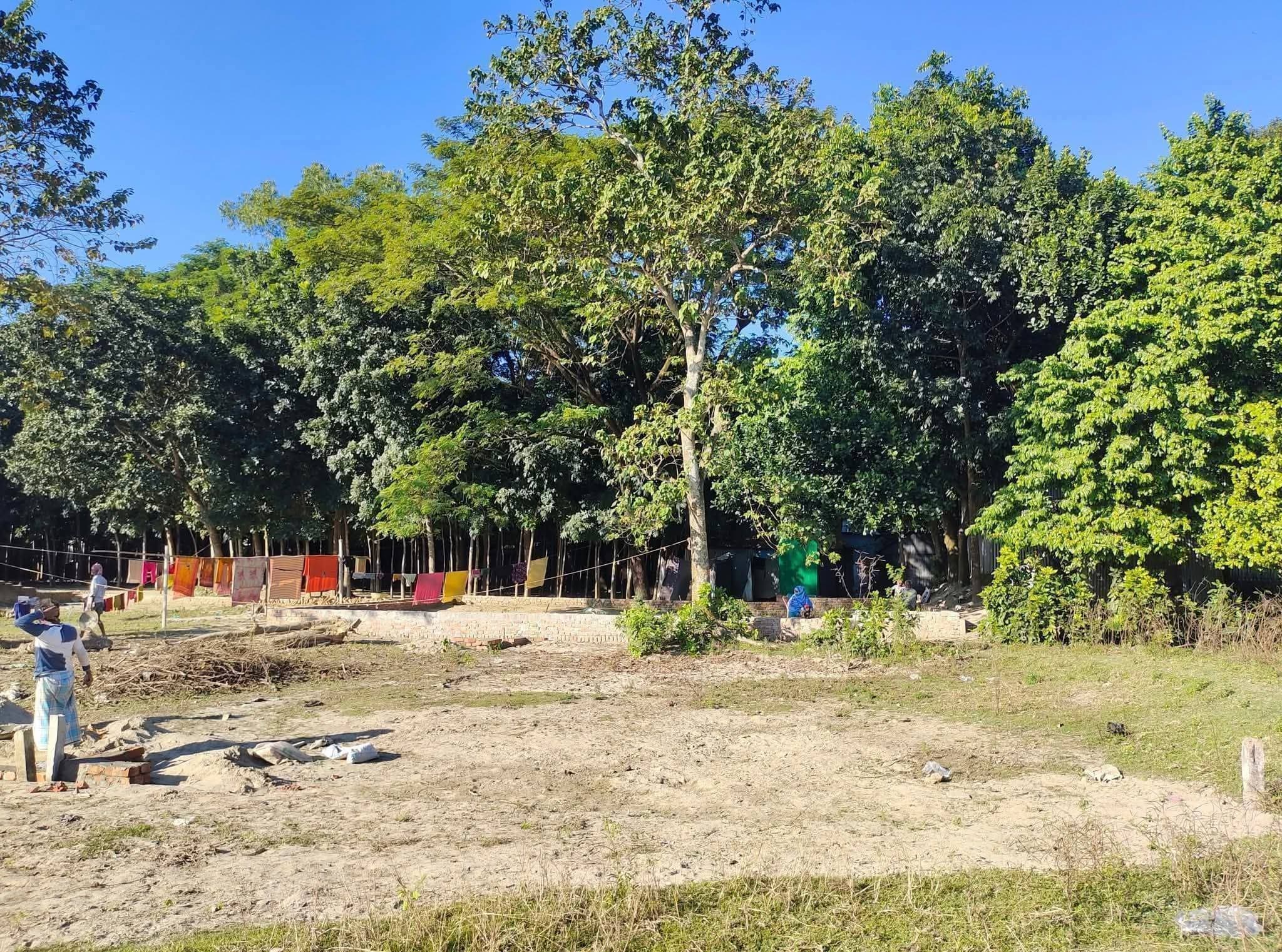এখনই বাড়ি করার উপযোগী বর্গাকার জমি বিক্রয় করা হবে।